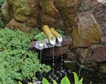 Beckett Pond Spitter | Flowing Bamboo Spitter