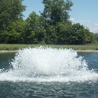 5HP AF Series Surface Aerators | Kasco Floating Fountains