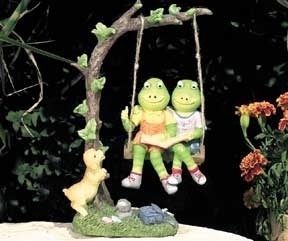 Frogs On A Swing | Statuary